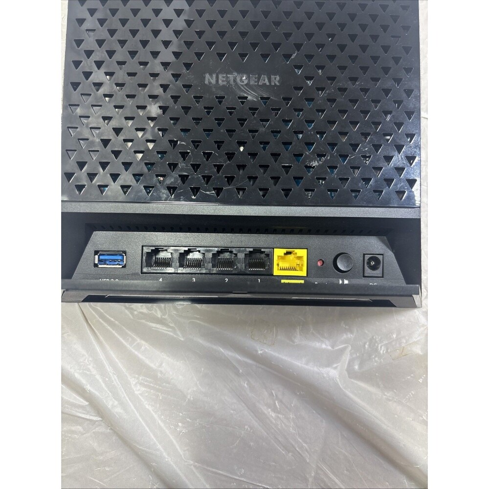 NETGEAR R6300 AC1750 Dual Band Smart WiFi Gigabit Router 1300Mbps - Picture 6 of 13
